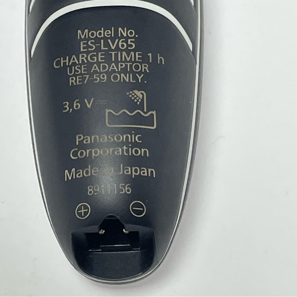 Panasonic Eletric shaver with case - Picture 8 of 14